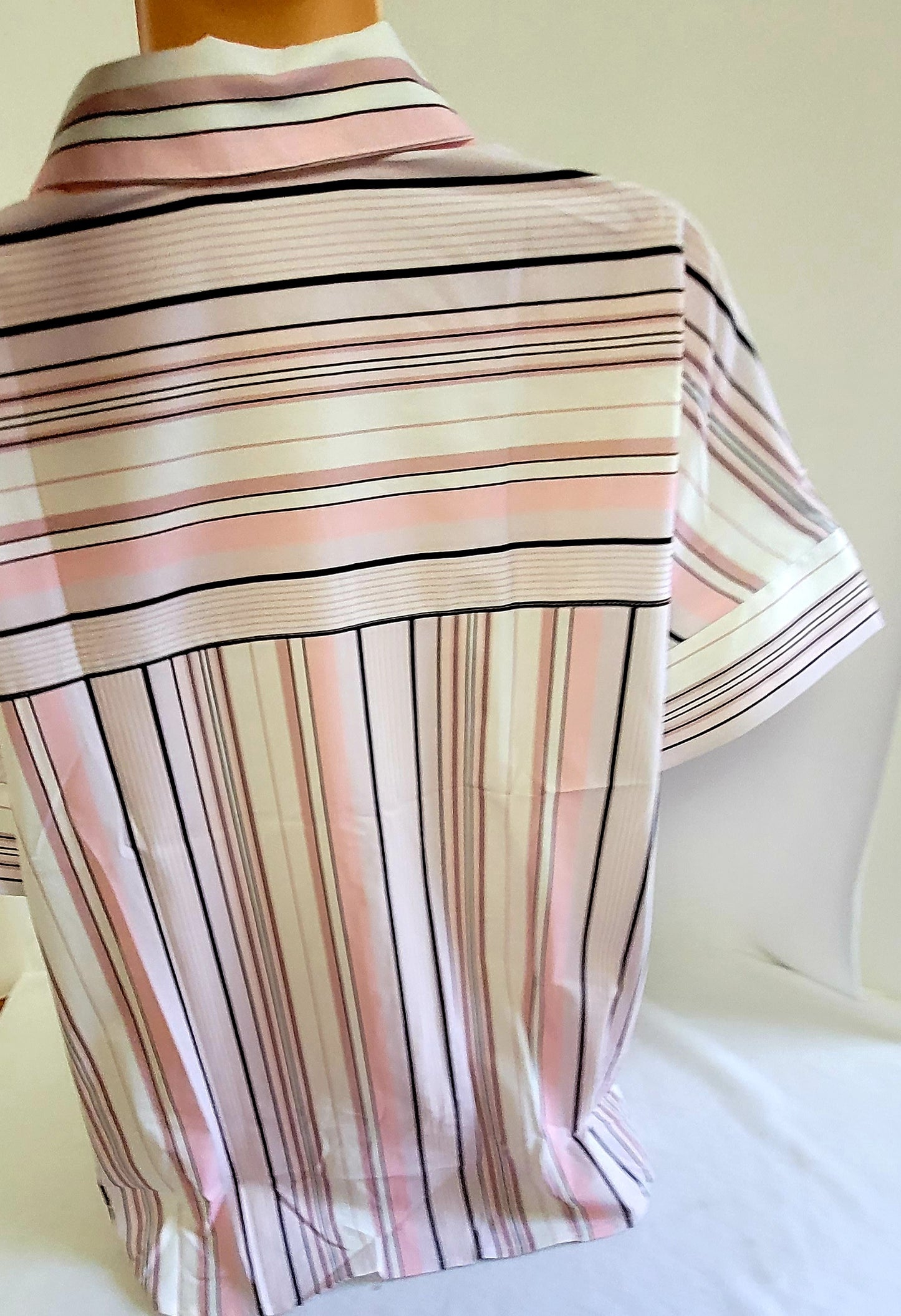 Beautiful Pink/White/ Black Striped Collared Neck Button-down Pocketed Top (Lg)