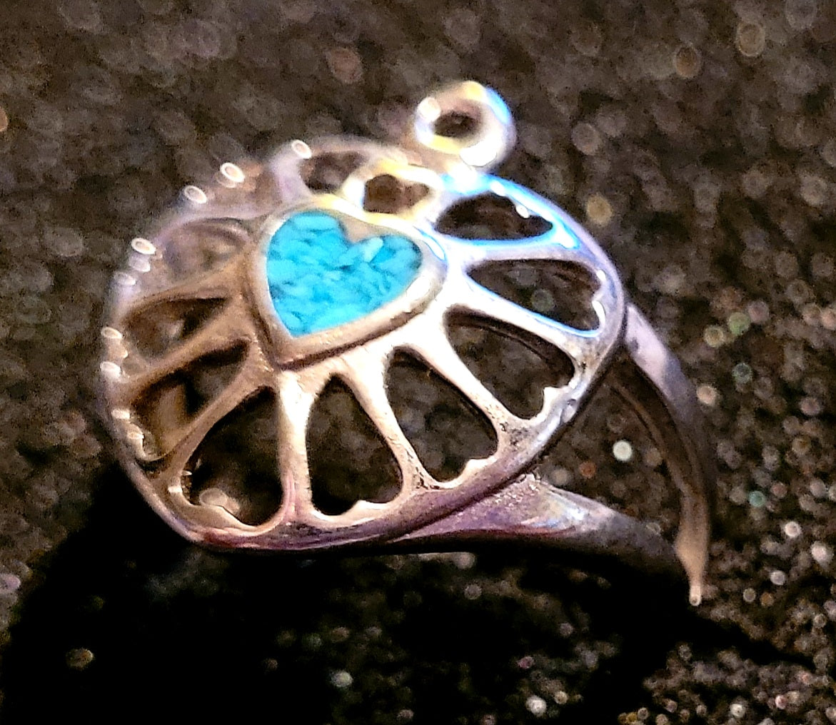 Beautiful Silver & Inlaid Turquoise Hearts Ring *New (Size 7)