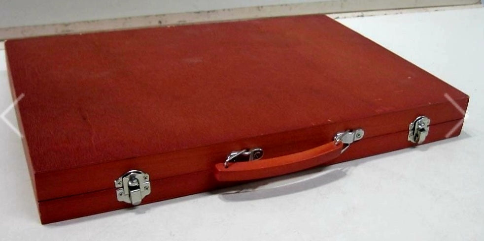 106 Piece Art Adventure Wooden Box Set *NEW