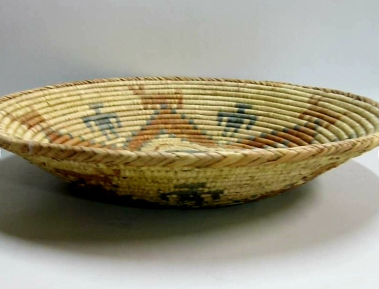 Beautiful (17" Diameter) Flower Woven SouthWest Style BASKET
