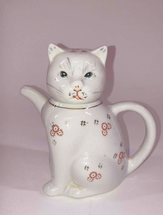 Adorable *White Ceramic 6" Kitten TeaPot Kettle