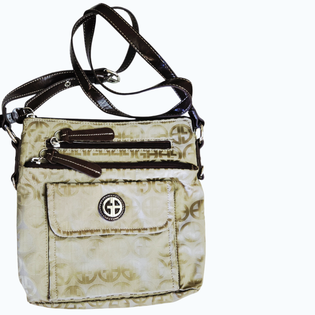 Giani Bernini *Crossbody Signature Circle Bag Taupe 9 Pockets