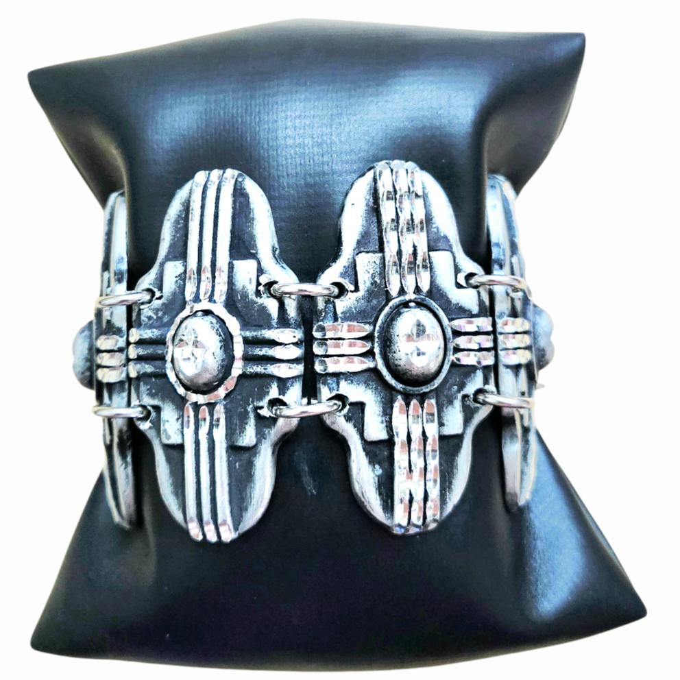 Vintage *Shield Panel Link Art Deco Bracelet Unmarked Mexico Magnetic Closure