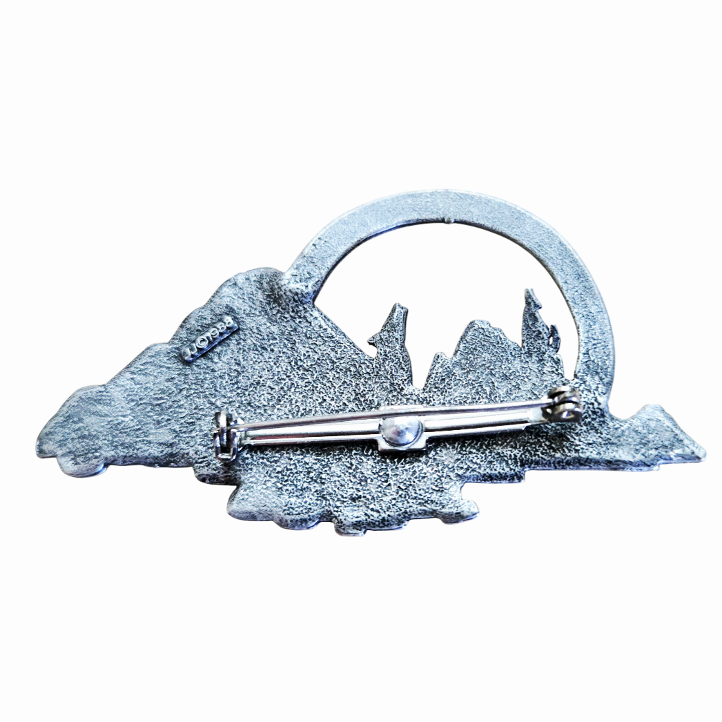Vintage *J. Jonette Pewter Brooch Wolf Pin Mountains Moon Signed (JJ 1988)