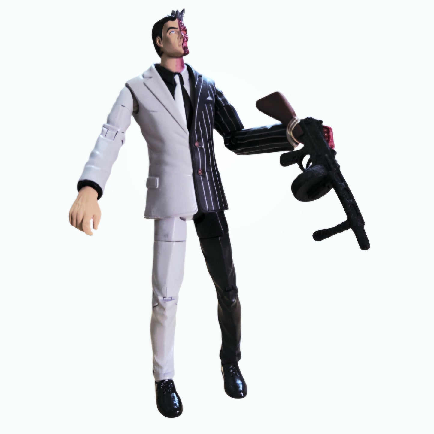 Mattel/DC *Super Heroes "TWO-FACE" Series 7 Action Figure Loose w/ Gun  (2007)