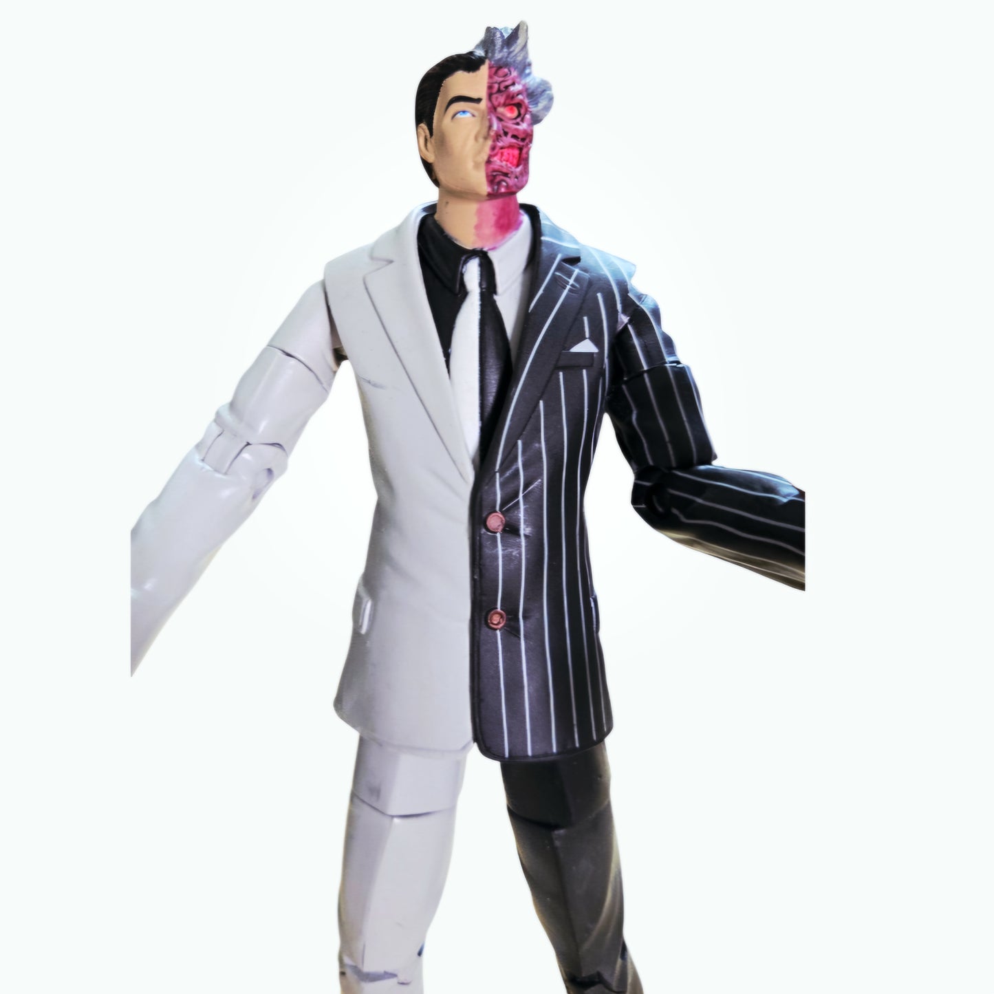 Mattel/DC *Super Heroes "TWO-FACE" Series 7 Action Figure Loose w/ Gun  (2007)