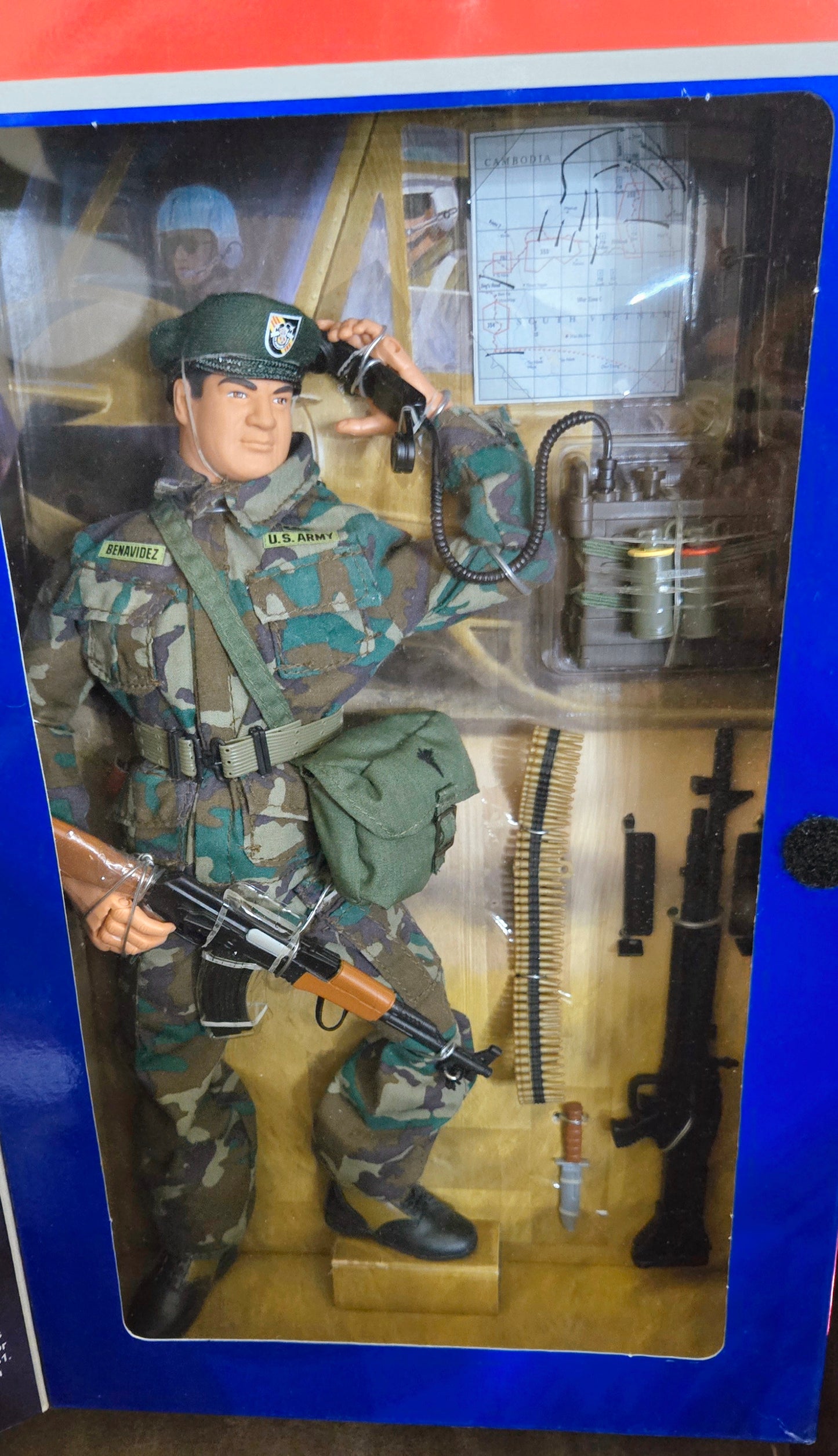 NIB *G.I. Joe Medal of Honor Roy P. Benavidez 12" Action Figure Classic Coll. (2001)