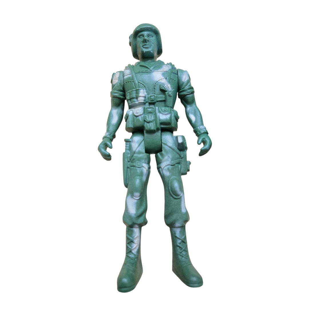 Set of 4 Green Camouflage Toy Soldier Action Figures - Plastic Military Men