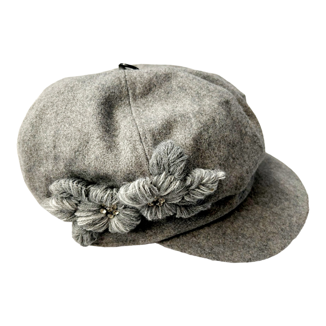 NEW *Grey Cabbie Hat with Flower Detail