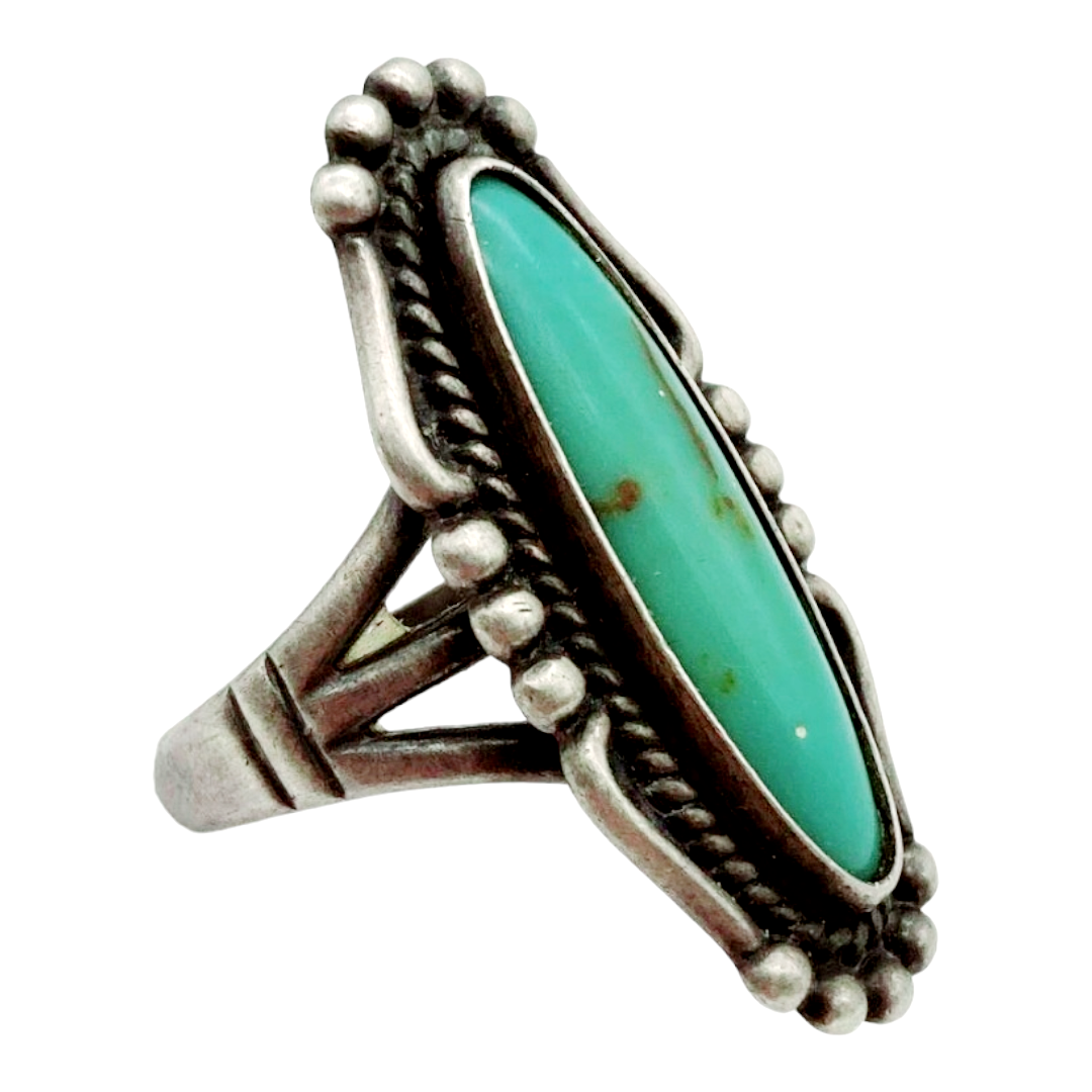 Vintage *Oval Sterling Silver & Turquoise Ring (sz 7)