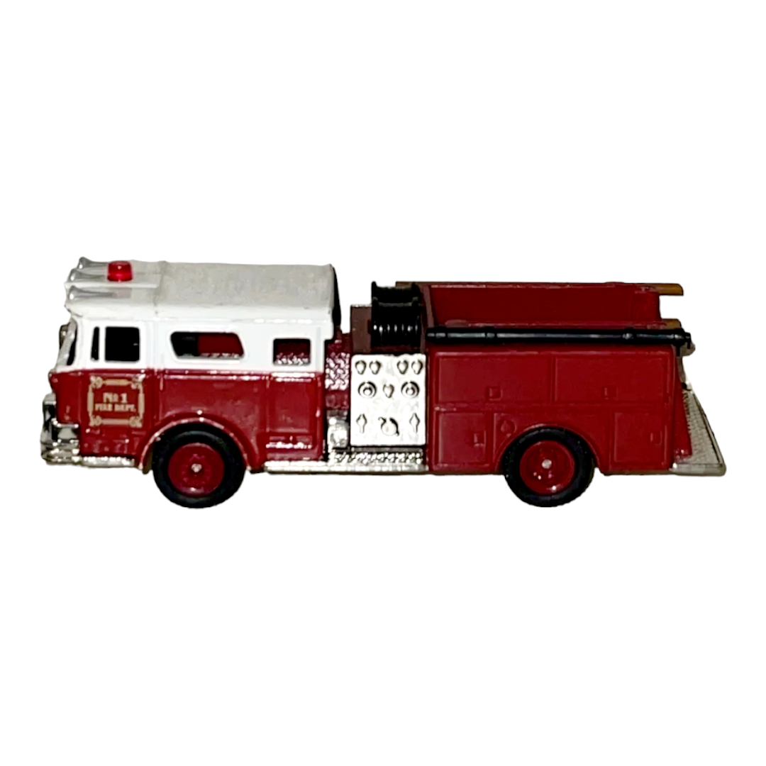 NIB *Red Vintage "1974 Mack Fire Truck" (Readers Digest) Metal Truck 1:64