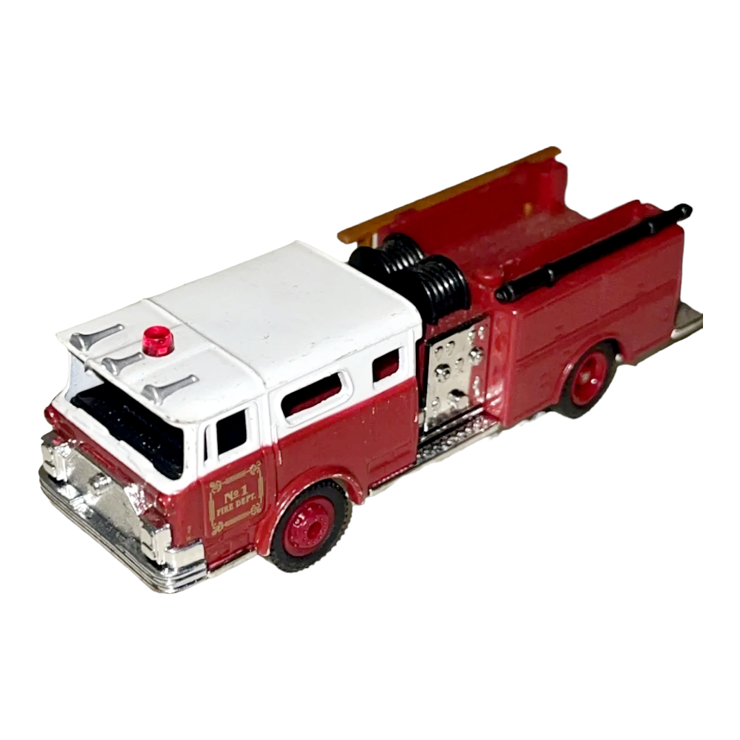 NIB *Red Vintage "1974 Mack Fire Truck" (Readers Digest) Metal Truck 1:64