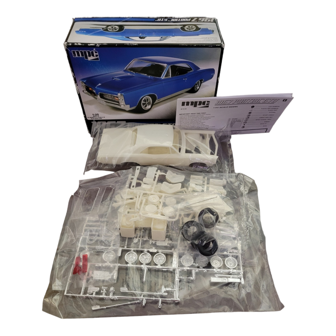 New *1967 Pontiac GTO Model Kit. MPC 1/25 Scale