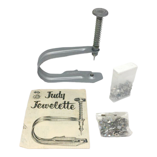 Nice *Vintage Video Jewelette Setter w/ Rhinestone Jewels, Patterns & Box