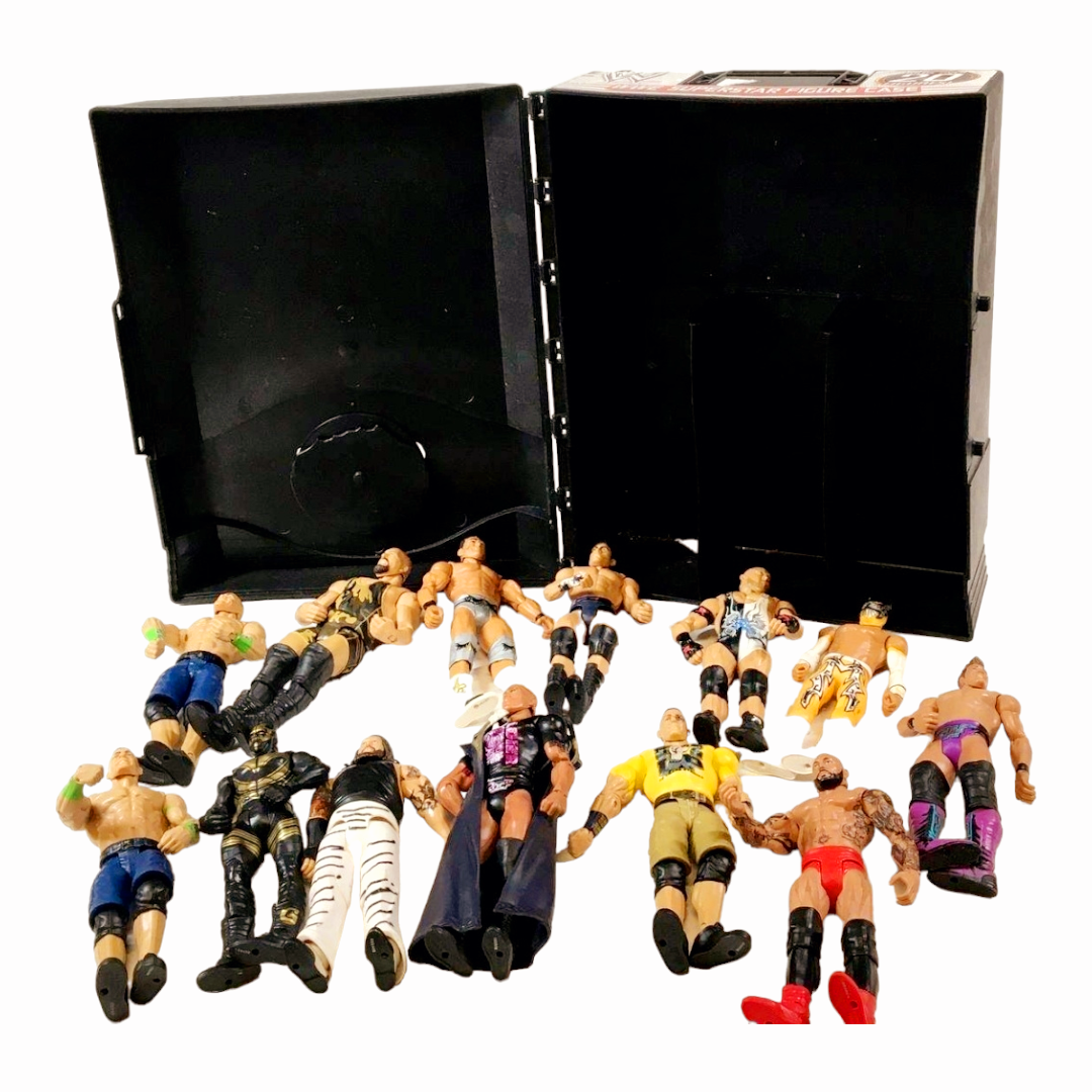 Portable WWE Carrier & 13 Assorted WWE Action Figures Wrestle Mania