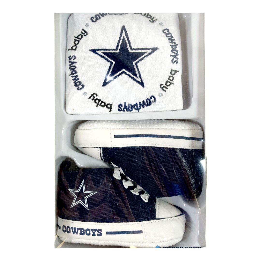 New *NFL Dallas Cowboys 2-pc Baby Gift Set (Bib & Pre-Walker Shoes)0-6 months