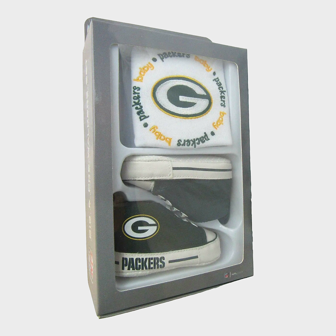 New *NFL Green Bay Packers 2-pc Baby Set (Bib & Pre-Walker Shoes) 0-6 months