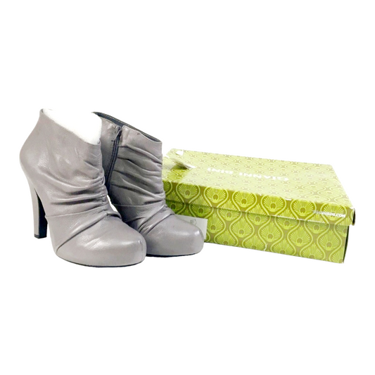 NIB *Gianni Bini "Duchess 021" Roma Ruched Gray Leather Ankle Booties Sz 8.5