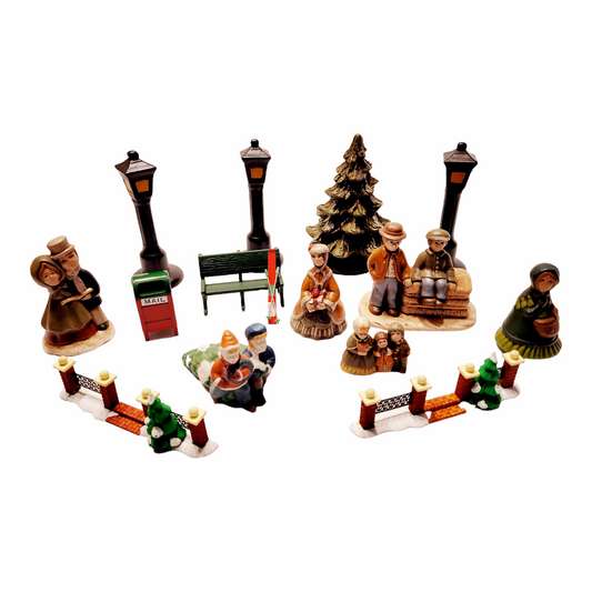 Vintage *A 15pc Christmas Collection (Bench, Lamp Posts, People, Tree, Fences +)