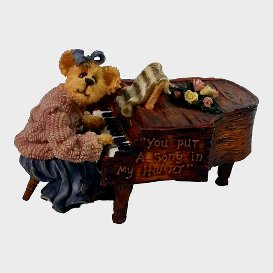 Boyds Bear Music Box #270102sf "I'd Like To Teach The World To Sing"(1971)