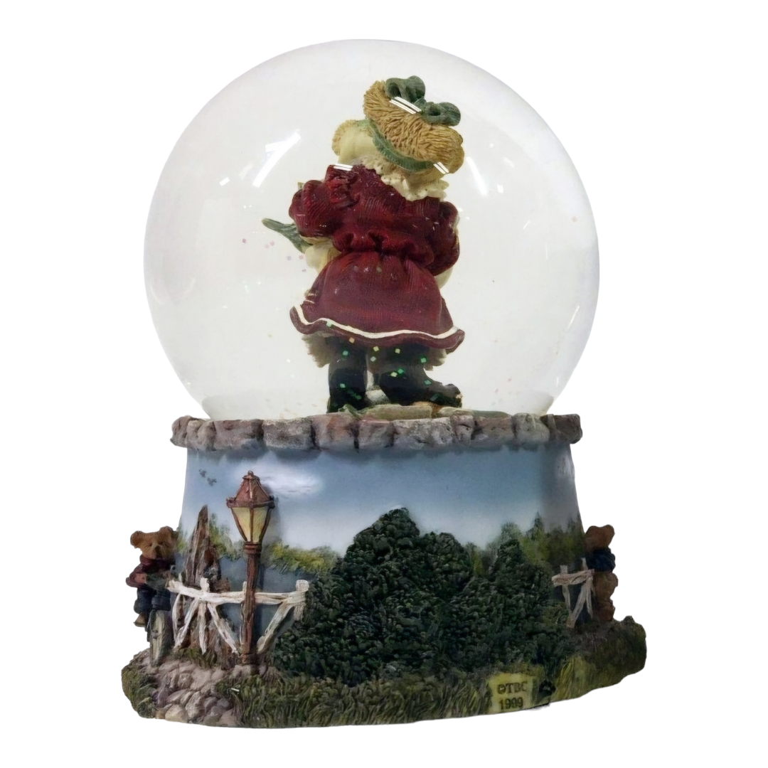 Boyds Bears & Friends "Lifted Up" Musical Globe #2792sf Tune: Help 1st Ed.