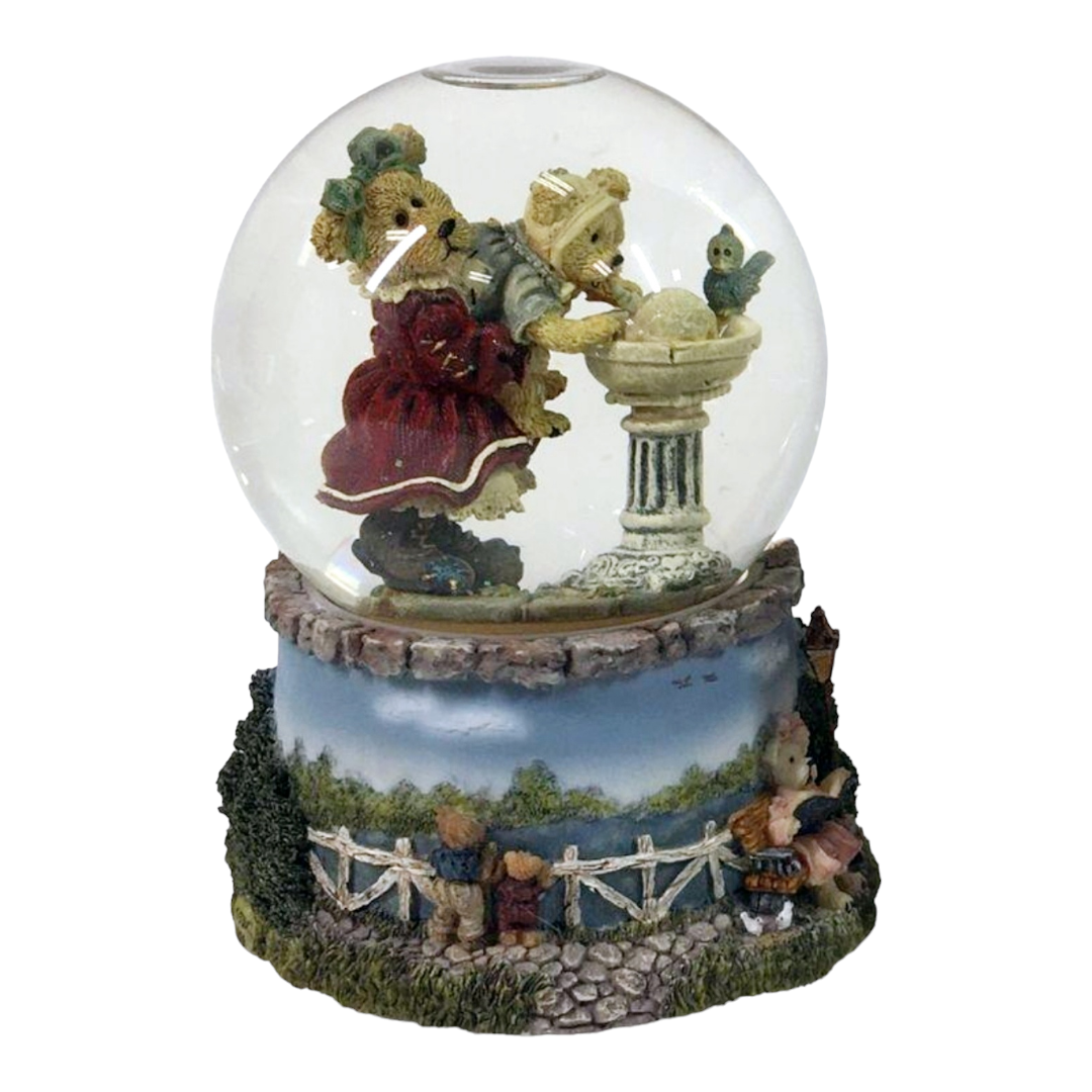 Boyds Bears & Friends "Lifted Up" Musical Globe #2792sf Tune: Help 1st Ed.