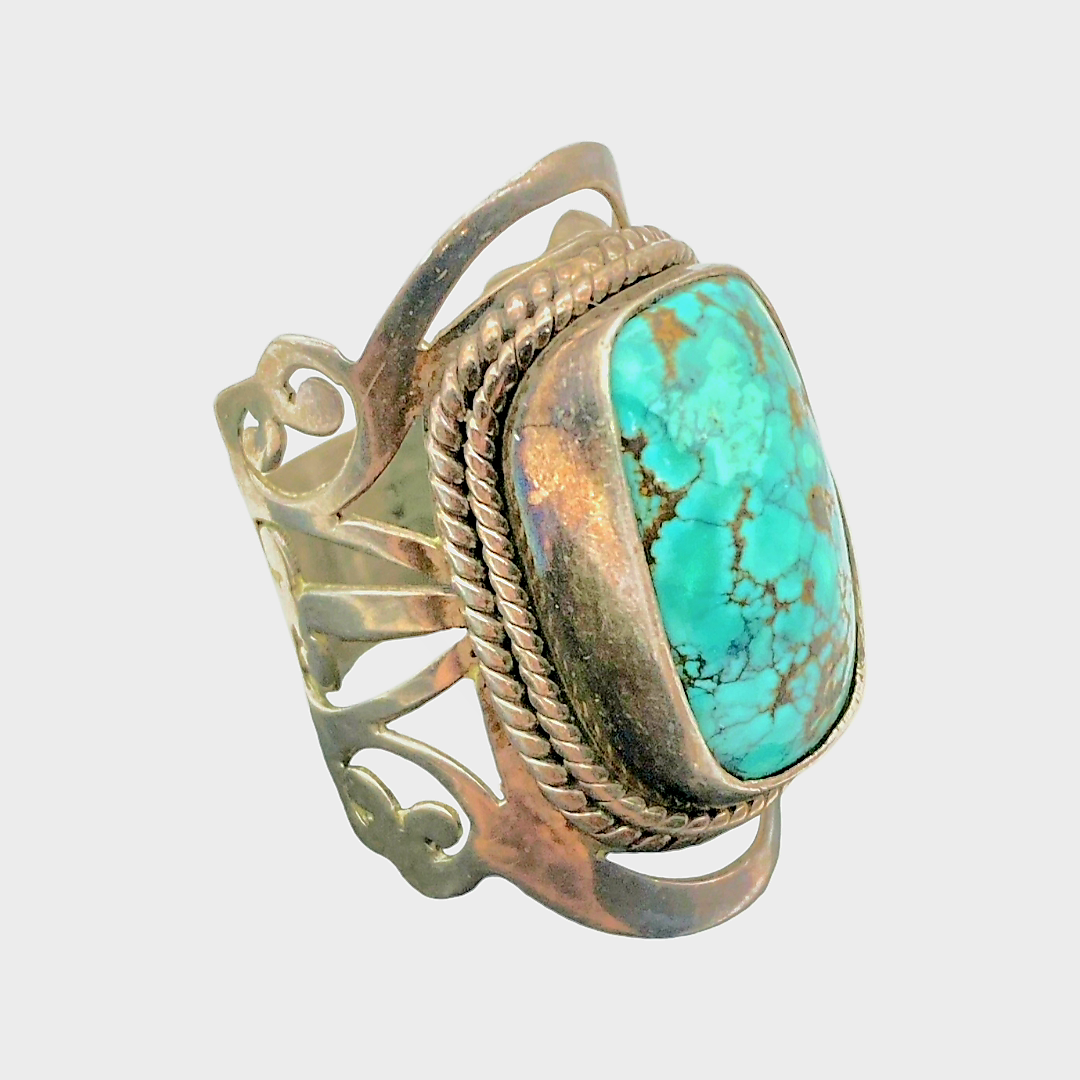 Gorgeous *Sterling Silver. 925  & Turquoise Stone Ring (sz 6.5)