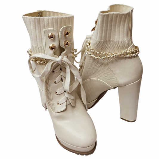 Women's *Ainsly Block 4.5" Heel Chain Detail Bootie Bone (Off-White) Boots (Size 7.5)