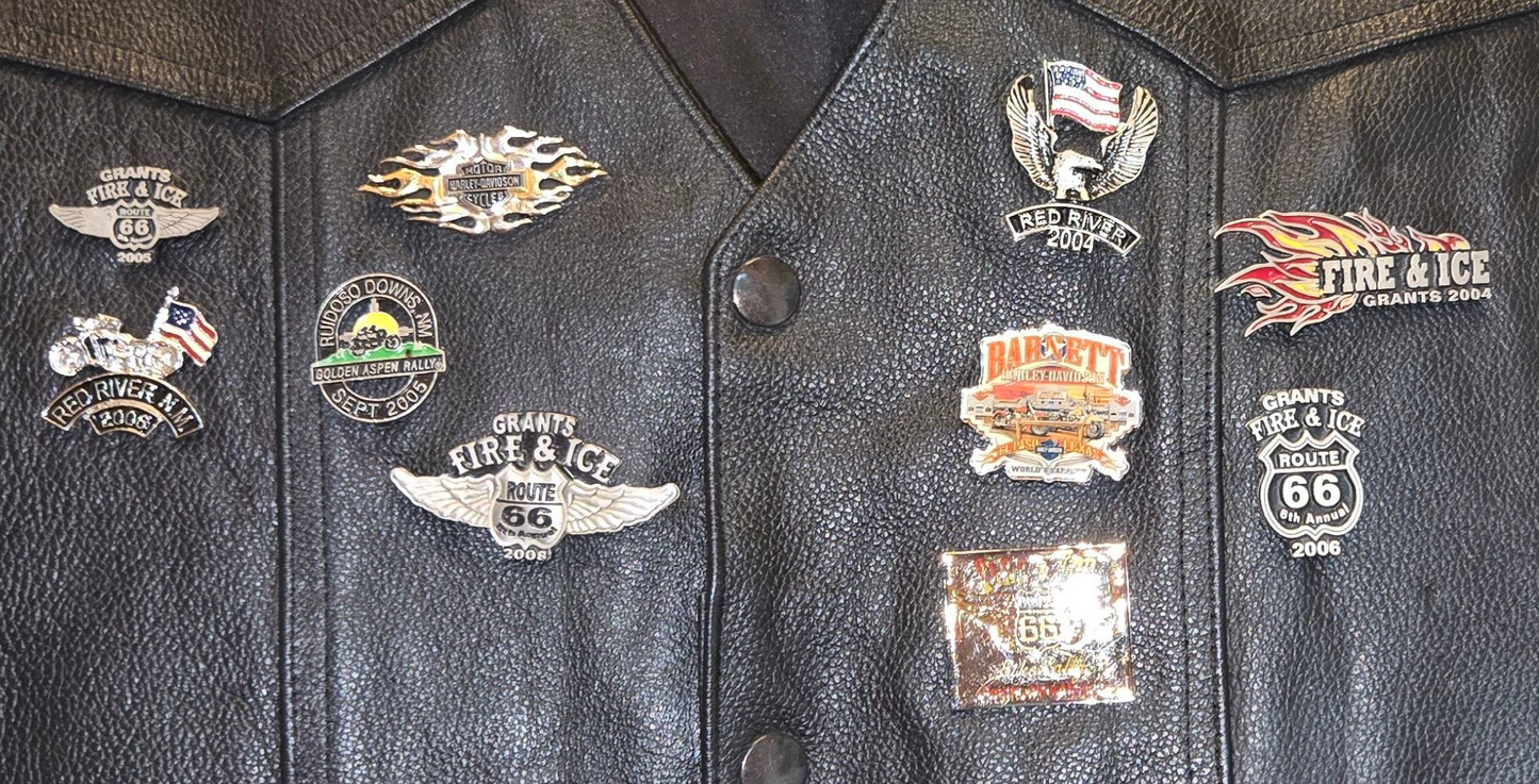 Great *HUDSON Black Leather Biker Vest w/ (10) Motorcycle Pins (sz 50/XL)