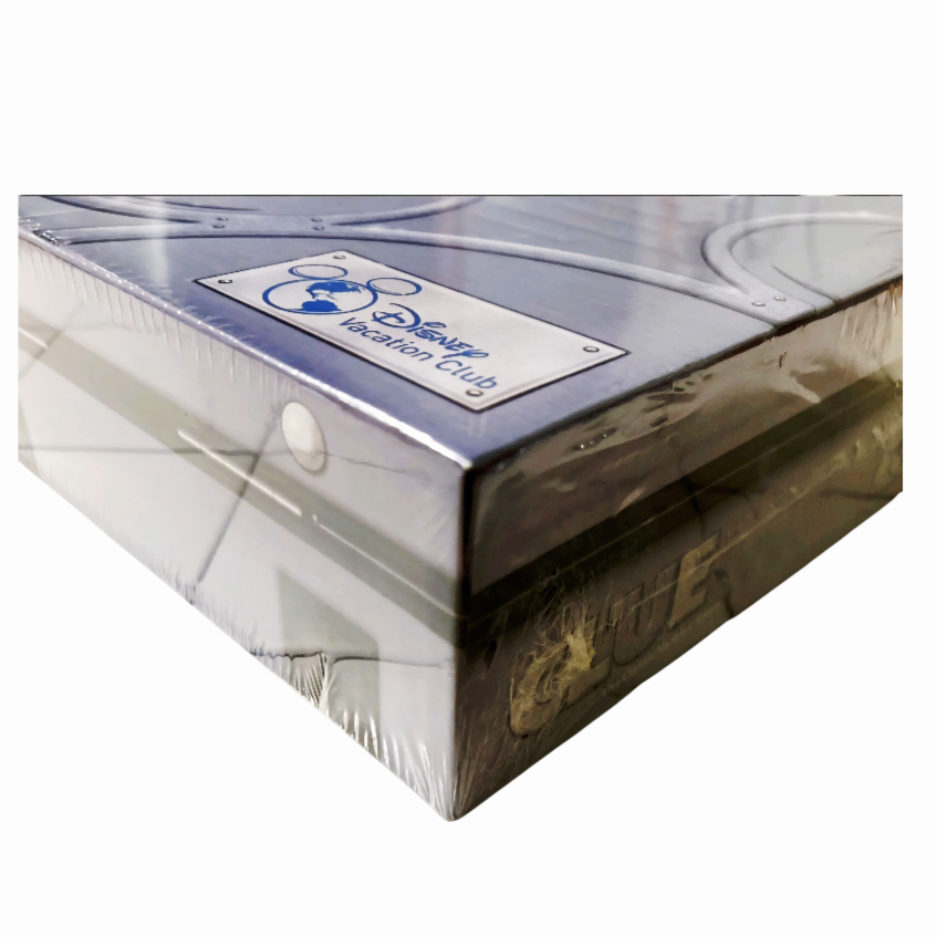 NIB *Clue Disney Vacation Club Edition Classic Mystery Board Game