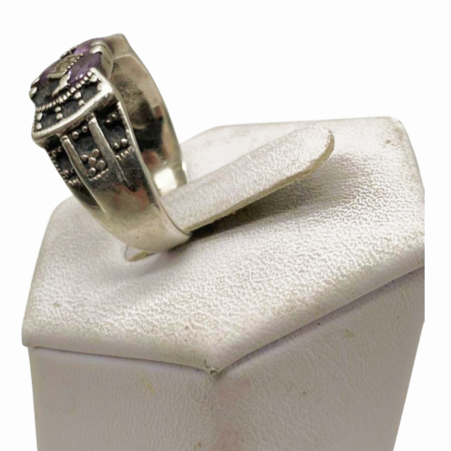 Beautiful *Sterling Silver & Amethyst Marcasite Ring (sz 8)