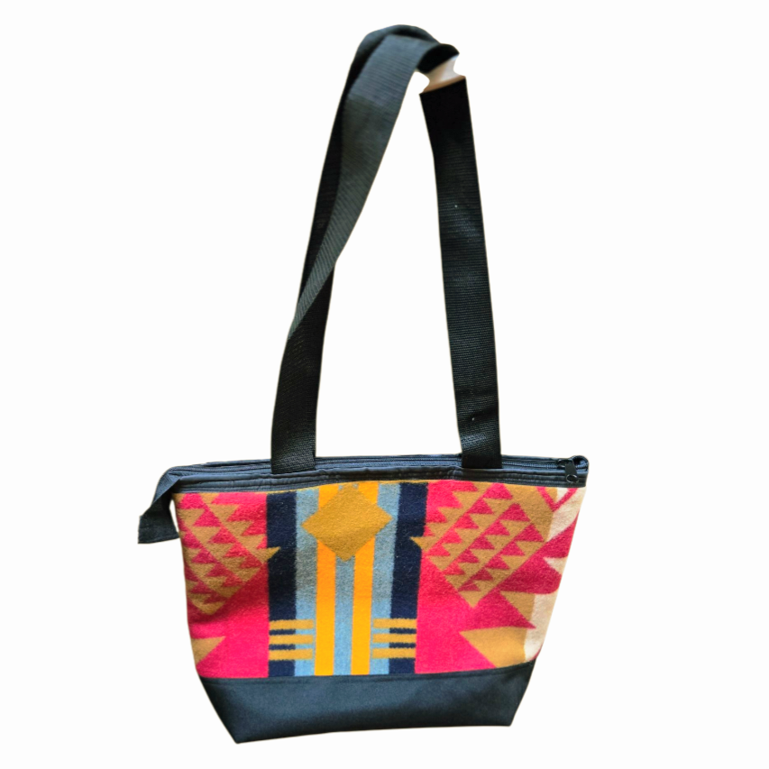 NWT *Southwest Native Designed Dual Pattern Zipper Tote HandBag by Thompson