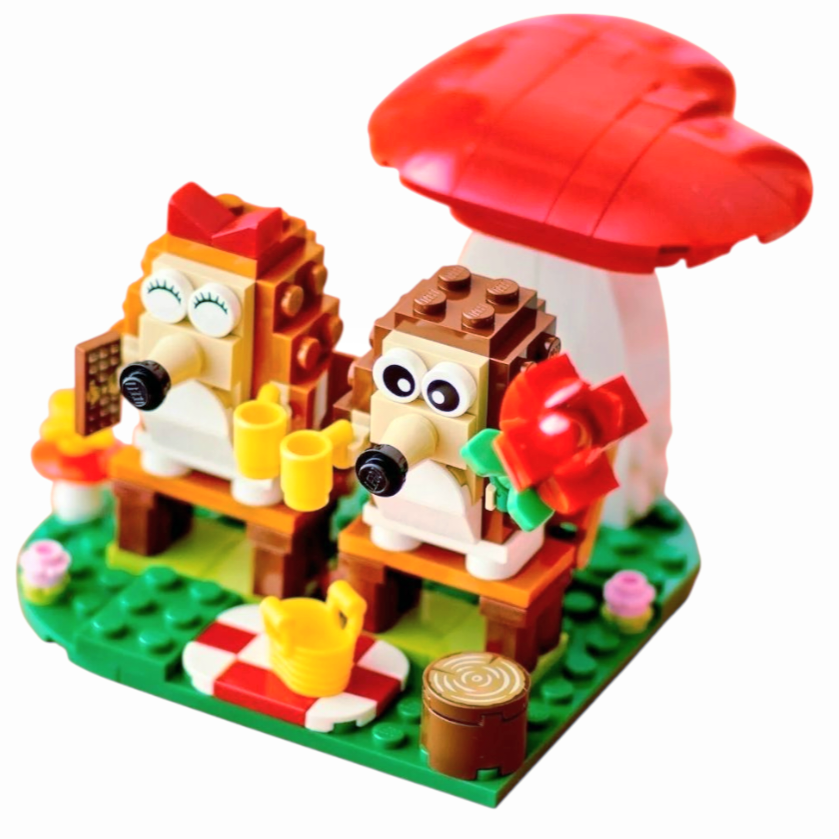 NIB *Lego #40711 "Hedgehog Picnic Date"  (166-pcs)