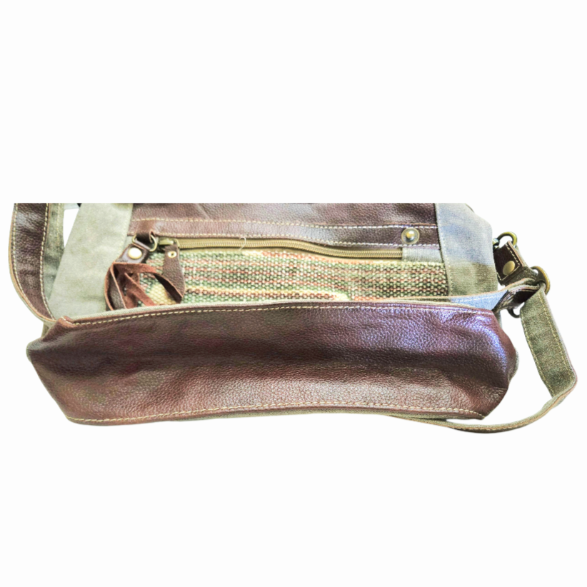 NWT *Myra "Luguni" Rustic Cowgirl Shoulder Bag Southwest Woven Pattern