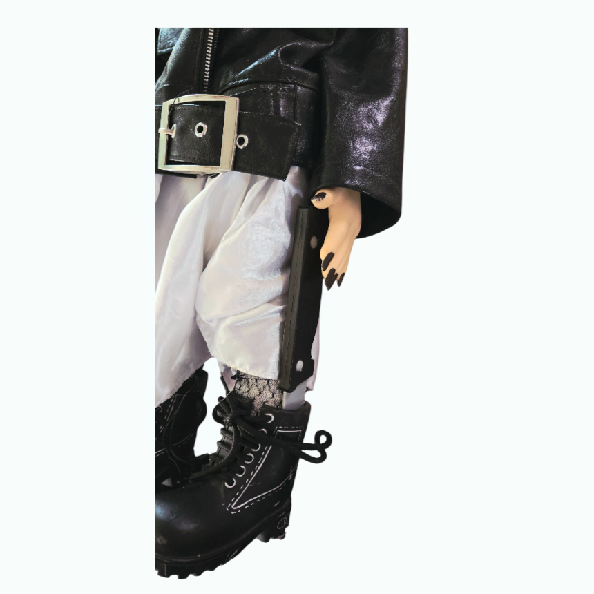 NWT *Two Life-Size Chucky & Tiffany Valentine Dolls (Bride of Chucky)