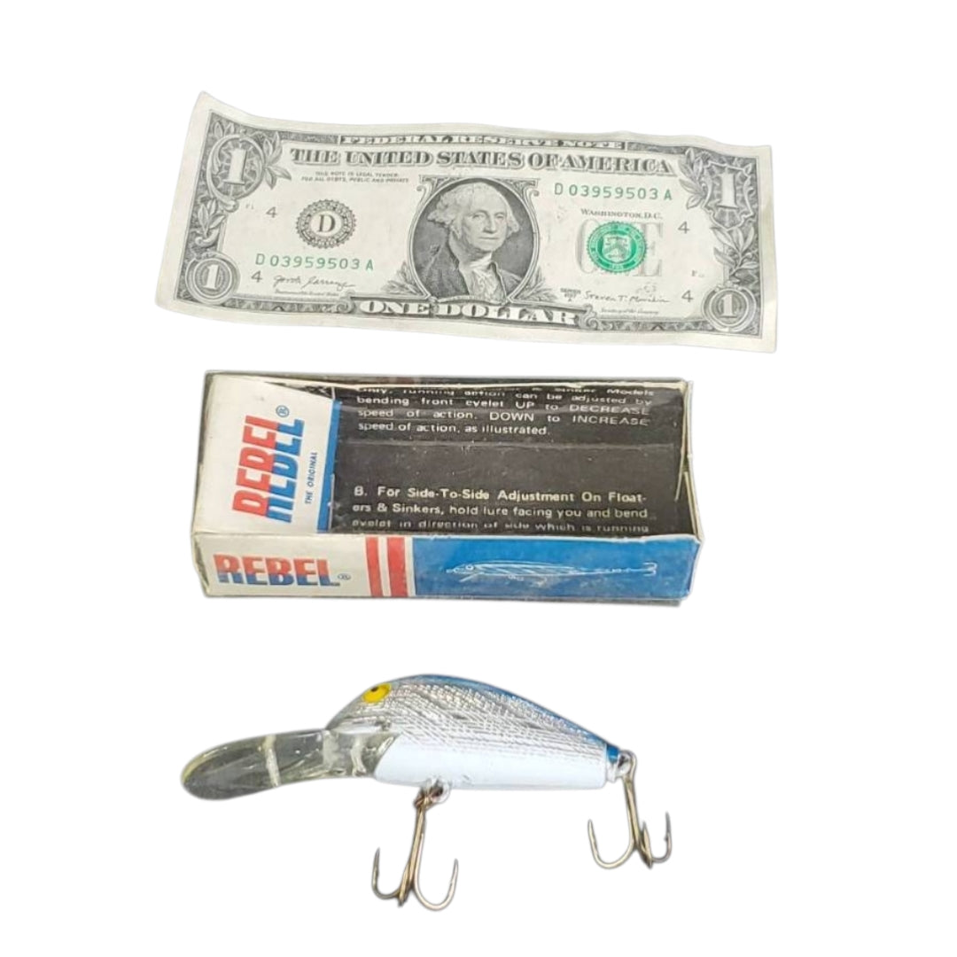 Vintage Rebel Deep Runner Fishing Lure - Chrome Blue Cross-Hatch w/ Original Box