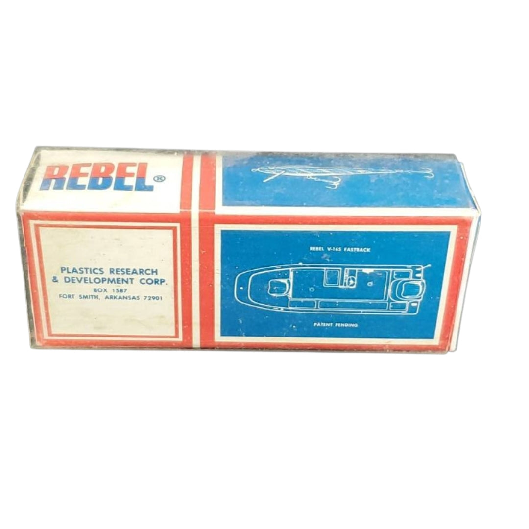 Vintage Rebel Deep Runner Fishing Lure - Chrome Blue Cross-Hatch w/ Original Box