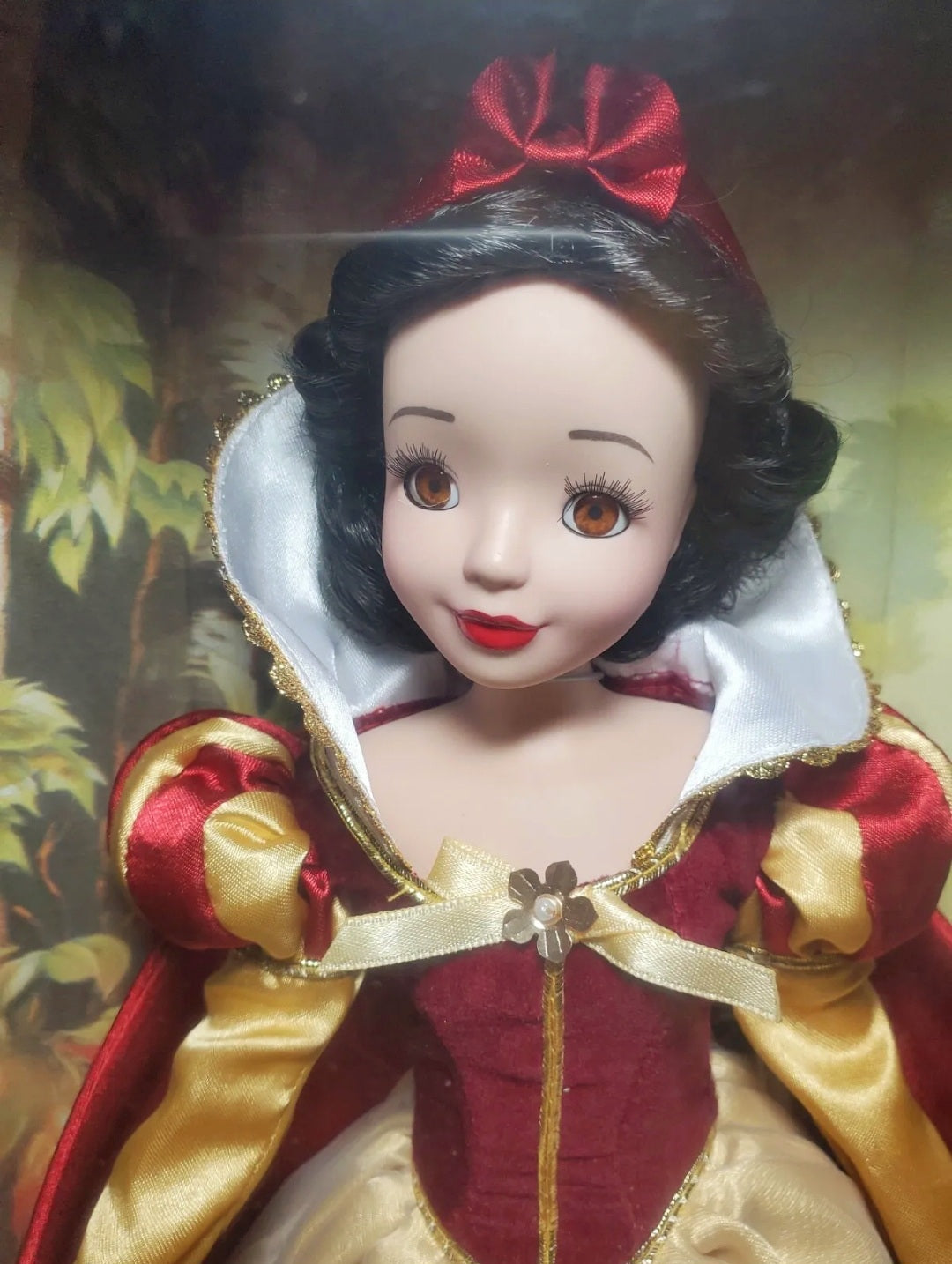 NIB *Brass Key "Snow White" Porcelain Disney Keepsake Princess 16" Doll (2004)