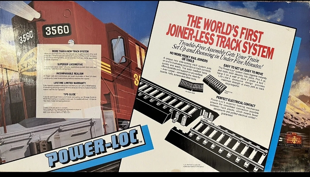 Great *Boxed Diesel Thunder HO Scale Electric Santa Fe Train Set: 74"×38", 185+ Pcs.