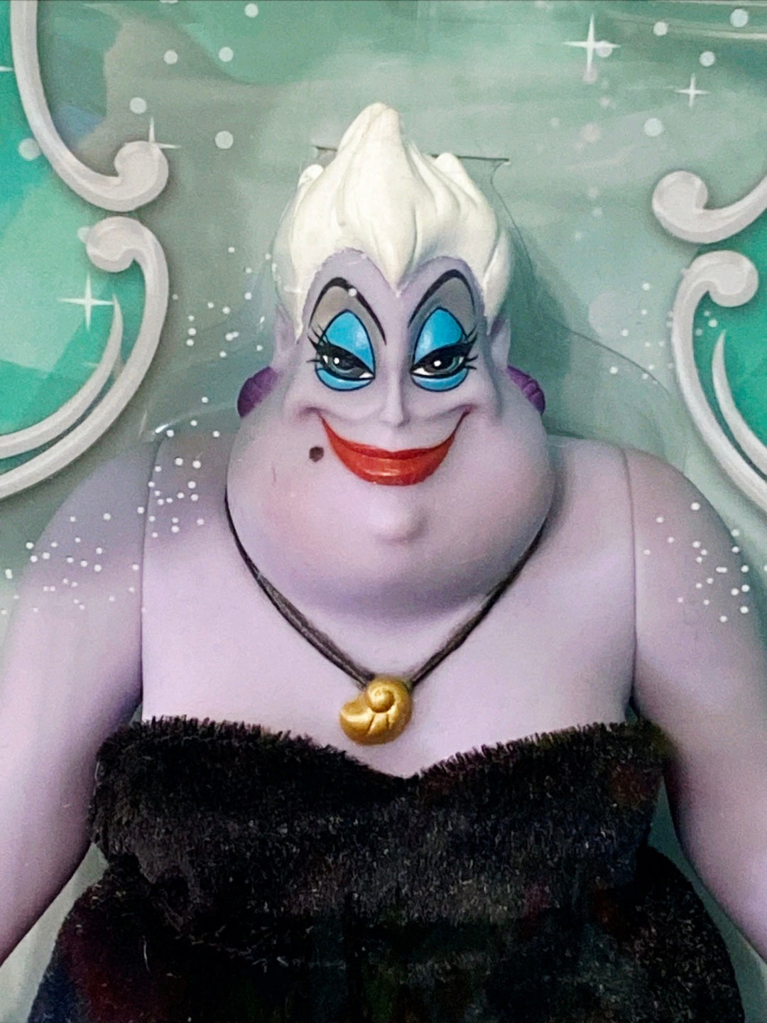 NIB *Little Mermaid "Ursula: The Sea Witch" Disney Classic Exclusive 11" Doll