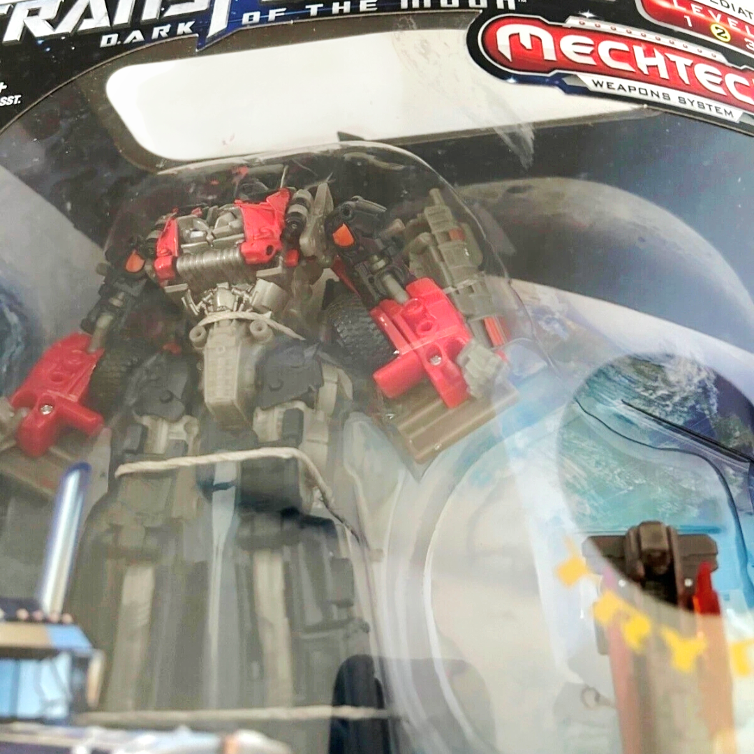 NIB *Transformers: Dark of the Moon MechTech Voyager Class Fireburst Optimus Prime