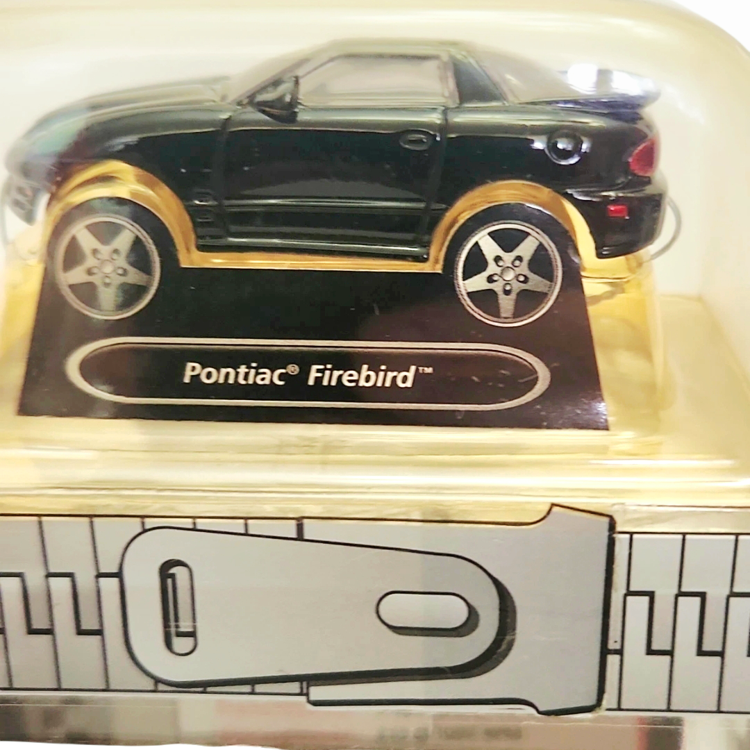 NIB *Zip Zaps Micro RC Pontiac Firebird RARE (2003) Radio Shack B-146 Black Car