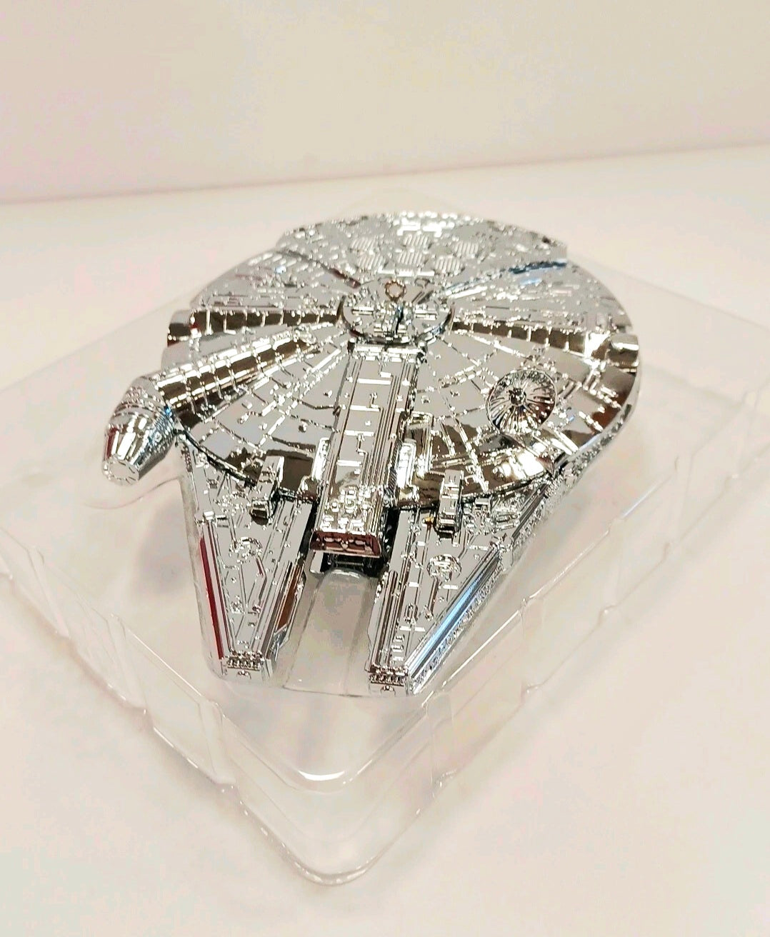 Hallmark Keepsake *2021 Star Wars Millennium Falcon Metal Ornament 25th Anniversary