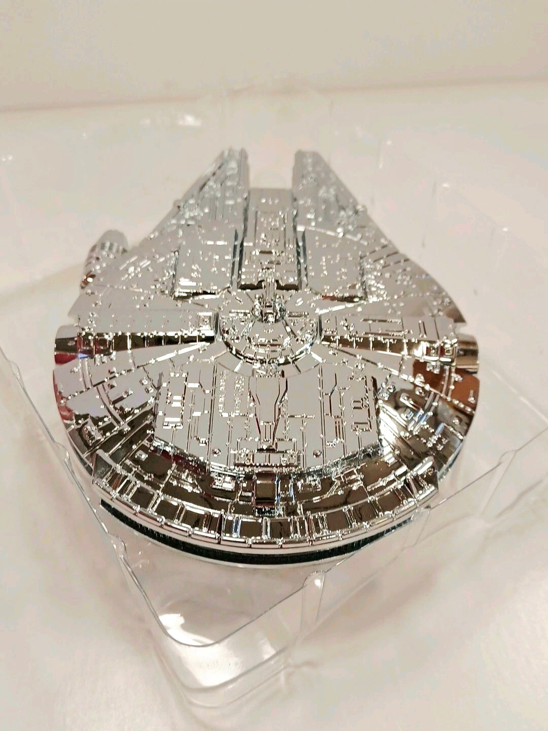 Hallmark Keepsake *2021 Star Wars Millennium Falcon Metal Ornament 25th Anniversary