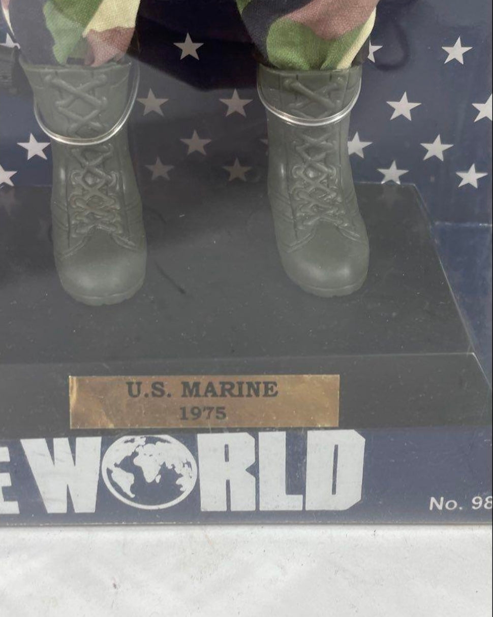NIB *Soldiers of the World: 1775 Colonist Marine & 1975 US Marine Action Figures