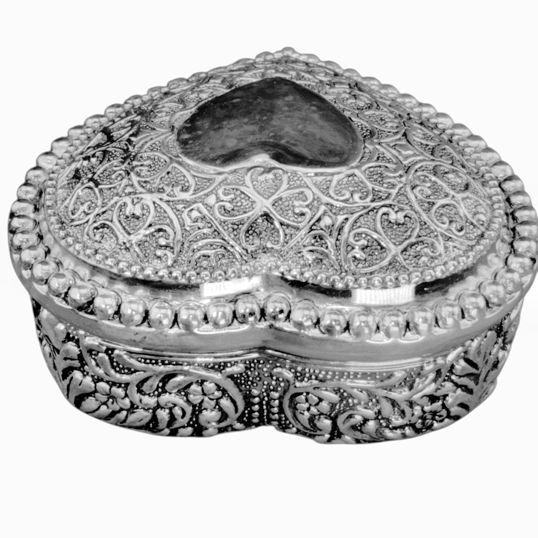 Vintage *Filigree Silver Tone Metal Heart Shaped Jewelry Trinket Box Lined w/ Lid