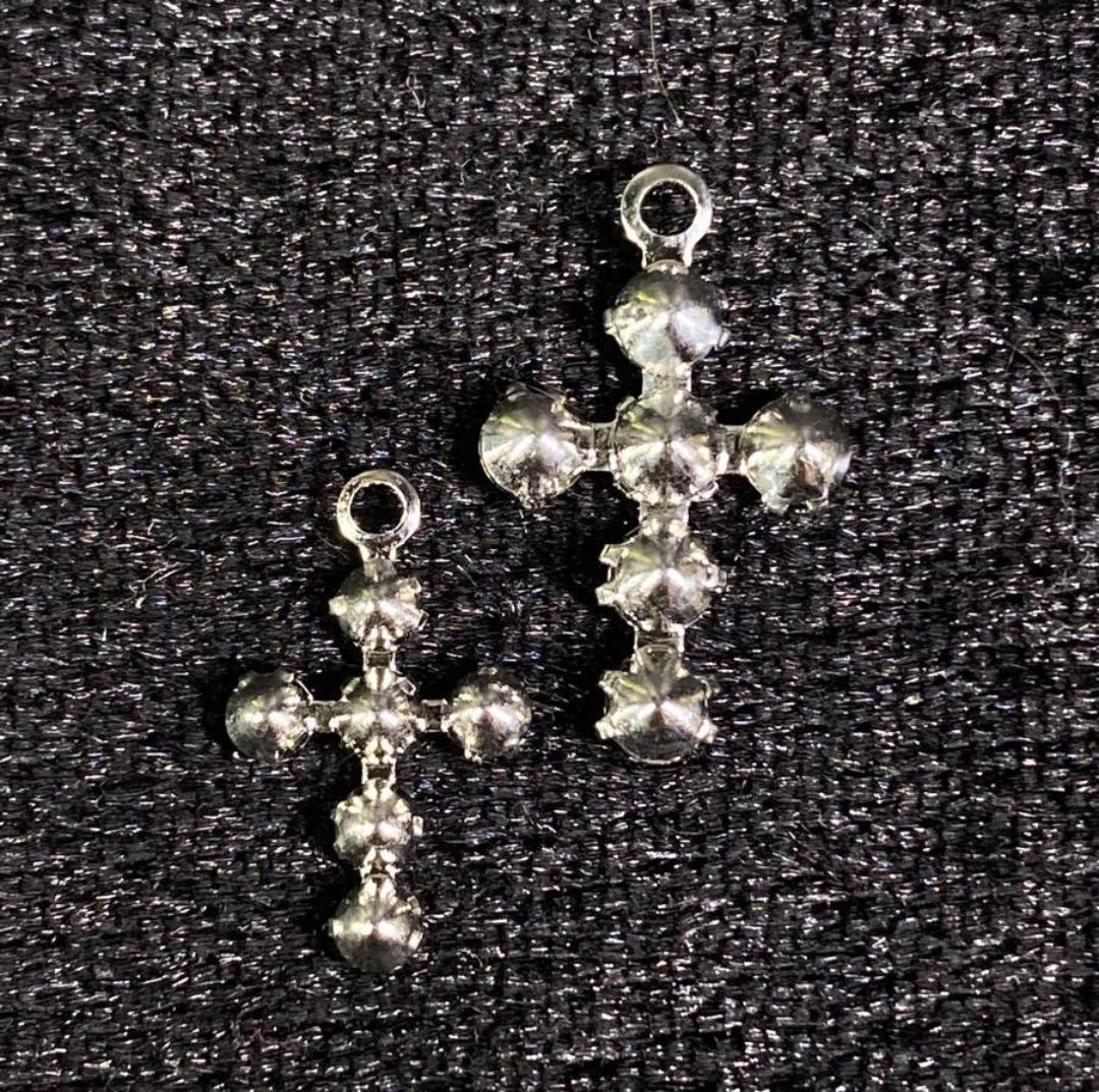 Beautiful *Twenty-one (21) Rhinestone Cross Pendants