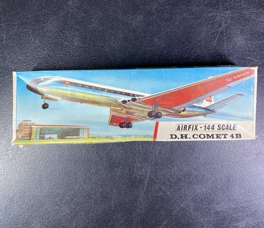 Vintage *NIB Model Airplane "Airfix DH Comet 4B" 1/72 Scale