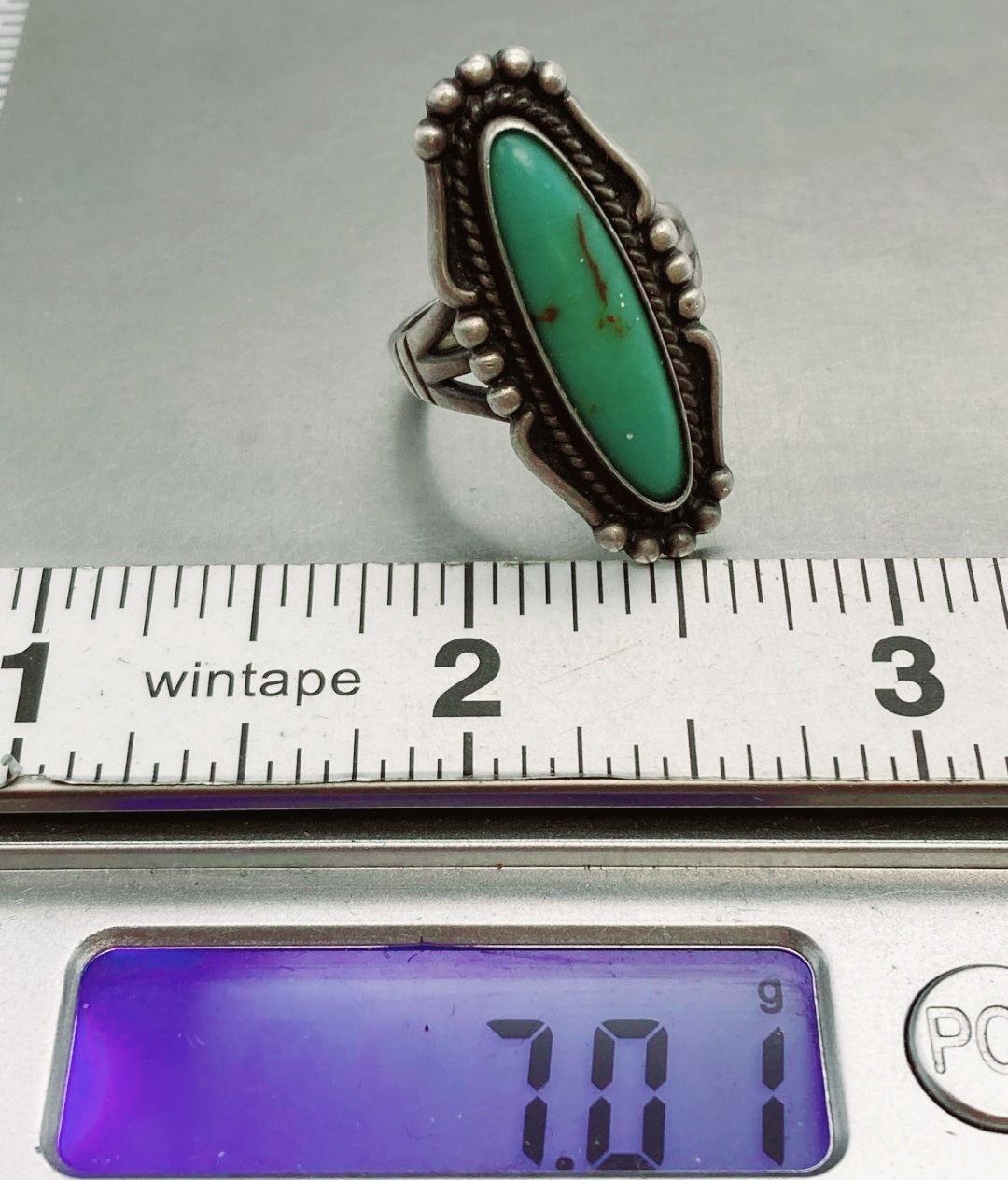 Vintage *Oval Sterling Silver & Turquoise Ring (sz 7)