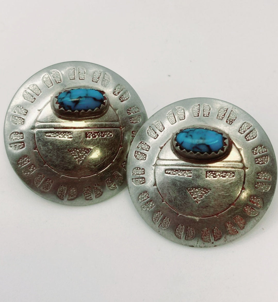 Beautiful *Silver Tone Sunface & Turquoise Round Earrings